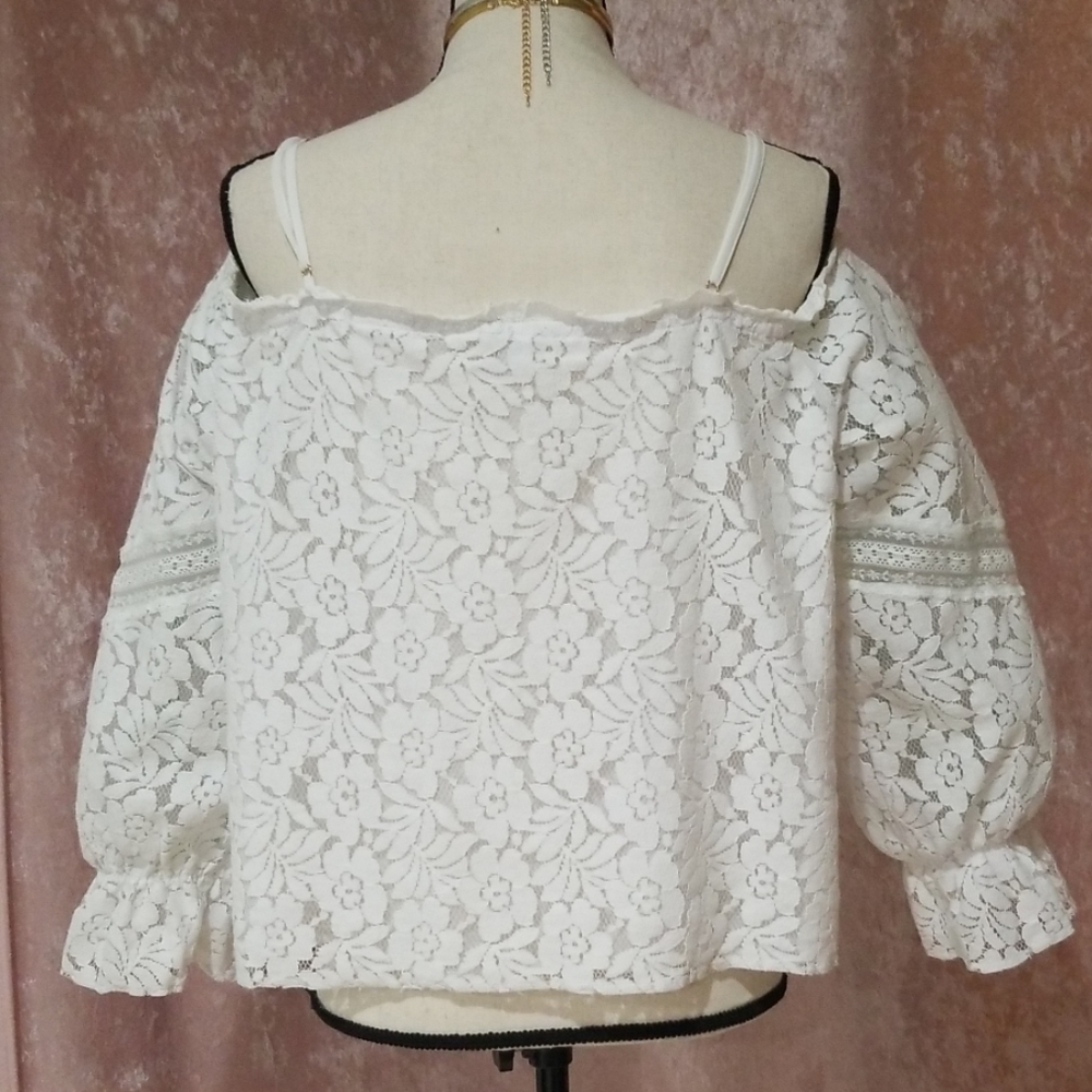 Guess Top - Picture 3 of 4